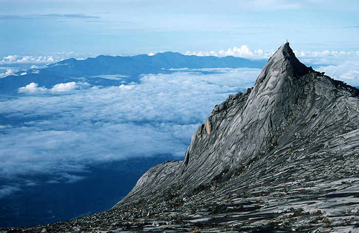 top 7 highest mountains in malaysia